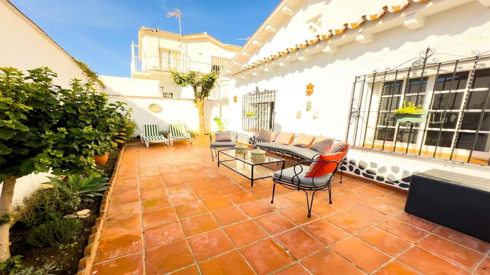 Vivienda Con Encanto Goya Nº4 Бенальмадена